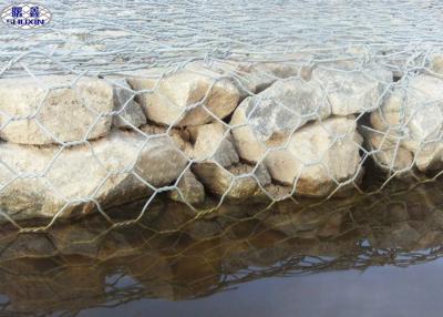 China Heavy Stone Gabion Retaining Wall Galvanized Hexagonal Feature Eco - Friendly for sale