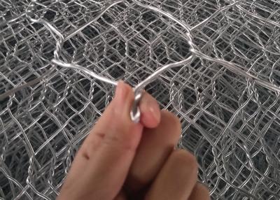 Chine Les murs de soutènement en pierre de cage hexagonale de fil, lapident les cages remplies de boîte en métal à vendre