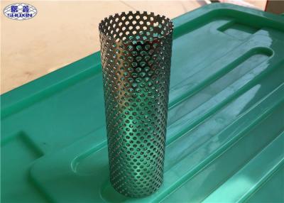 China Tubo de filtro perfurado redondo de aço inoxidável como a tubulação de apoio do controle da areia à venda