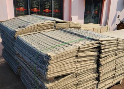 China Heavy Duty 4mm Defensive Barrier Non Woven Polypropylene Geotextile Lined for sale