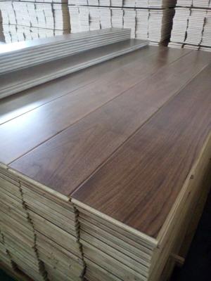 China Premium Wide Plank American Walnut Engineered Flooring, Single Strip for sale