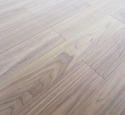 China slight brushed American walnut engineered wood flooring, natural lacquer with matt finishing for sale
