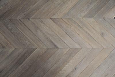 China Smoked & White Oiled Oak Chevron Engineered Wood Flooring for sale