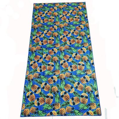 China Normal Thickness Microfiber Fabric Summer Time  Pineapple Rectangle Beach Towels for sale