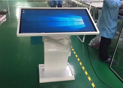 中国 タッチ画面 コンピュータ キオスクが付いているデジタル表記のキオスク32のインチ450nits 4kの決断のトーテム 販売のため