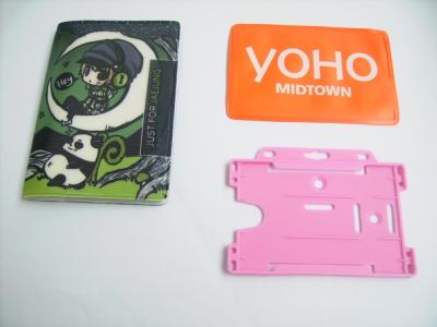 China Poseedor de una tarjeta de identificación rígido retractable del Pvc del plástico para la tarjeta de presentación, impresión de seda en venta
