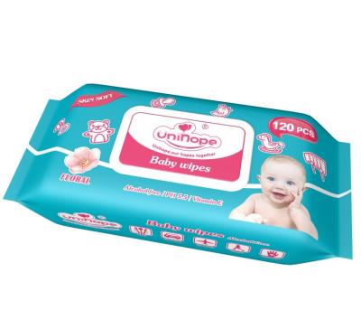 China Natural Non-Woven Wet Baby Water Wipes 15x20cm/17x20cm/18x20cm for Gentle Cleansing for sale