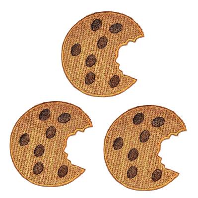 China Chocolate Cookie Clothing Iron Embroidered Patch Applique Iron On Sewing Accessories en venta