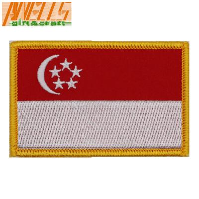 China Singapore Flag Embroidered Patch Singaporean Iron-On National Emblem Embroidry en venta