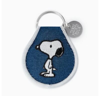 China Floral Design Embroidered Key Chain Exquisite Apparel Snoopy Anime Sword for sale