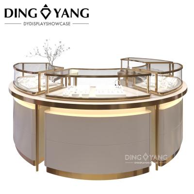 China Modern Fashion Style Round Jewelry Shop Showcase No Installation With Low Power Consumption Lights for sale