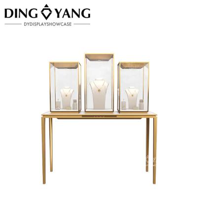 China Modernos elegantes joyería tienda de exhibición de los accesorios con luces sin instalación se utiliza directamente en venta