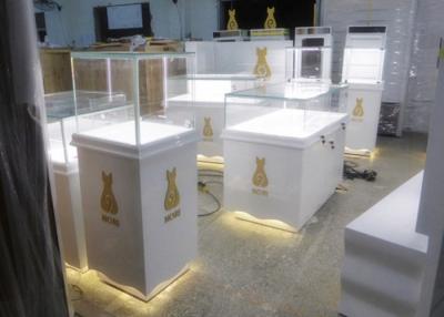 China Loja de retalho Museus Casas de exibição Branco Brilhante Cor Alta 12V Potência de saída à venda