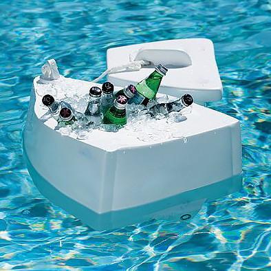 China Portable Floating Beer Cooler Thick Foam Construction Temperature Insulation for sale
