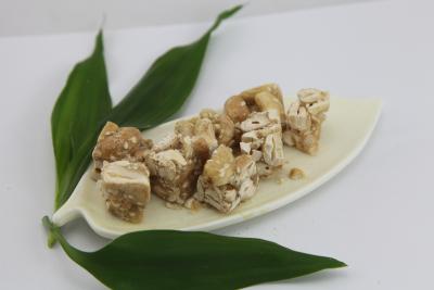 China De Snacks van de cashewnootcluster Geen Braden Laag - calorie door Moderne Verwerkingstechnologie Te koop