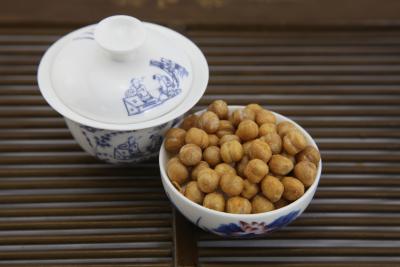 China Low Fat Wasabi Roasted Chickpeas Snack , Crunchy Baked Chickpeas Hard Texture for sale