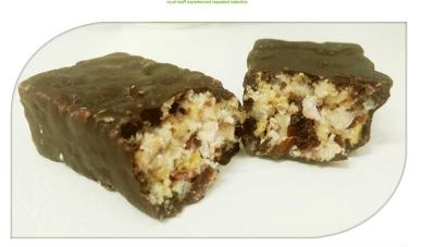 China Healthy Protein Energy Bars , No Pigment Chocolate Protein Bars Sweet Flavor for sale