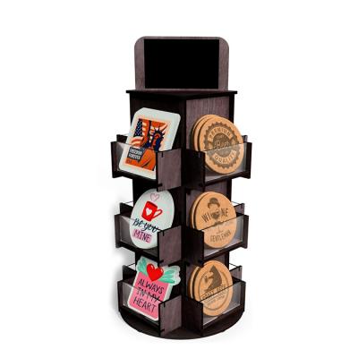 China Custom Rotating Stickers Display Rack Countertop Wood Acrylic Display Stand en venta