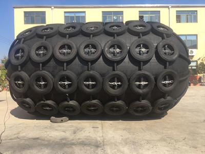 China 2500mm*5500mm Aging Wear Resistant Floating Ppneumatic Fender For Ship Wharf for sale
