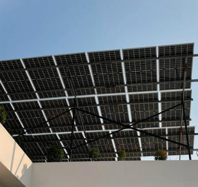 China Paneles solares fotovoltaicos flexibles de 530W y 535W Módulo bifacial de panel solar de 525 W en venta