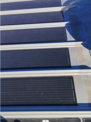 中国 100W-450W Flexible PV Solar Panels Durable For Lightweight Roofs 販売のため