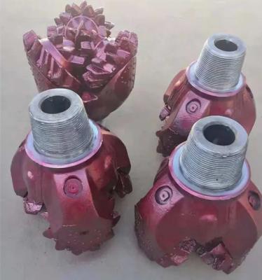 China Custom Tricone Drill Bit IADC 437 517 537 637 617 For Wellbore Construction for sale