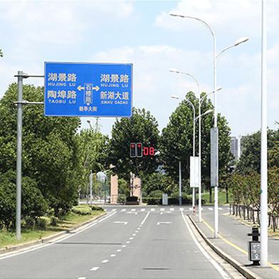 China Q345 Steel Supporting Traffic Sign Poles Powder PVDF Coating for sale