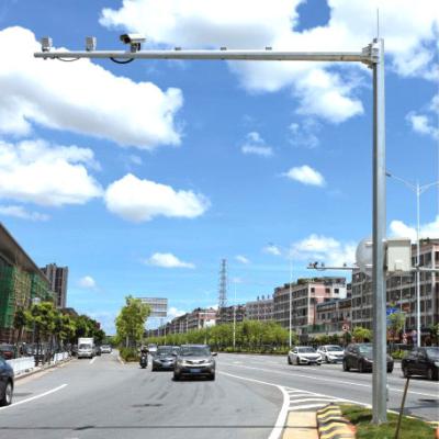 China F Shape Cantilever Traffic Camera Signal Light Pole 8m Height for sale