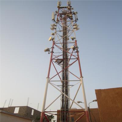 中国 Q235 Q345の電気通信鋼鉄タワーMW GSM信号のアンテナ角の重い 販売のため