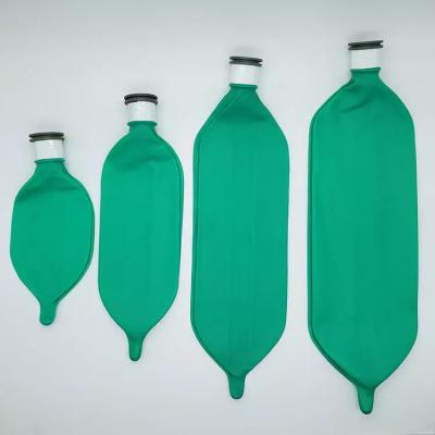 China Green Anesthesia Breathing Bag 0.25L - 2L Full Size Latex Breathing Bag for sale