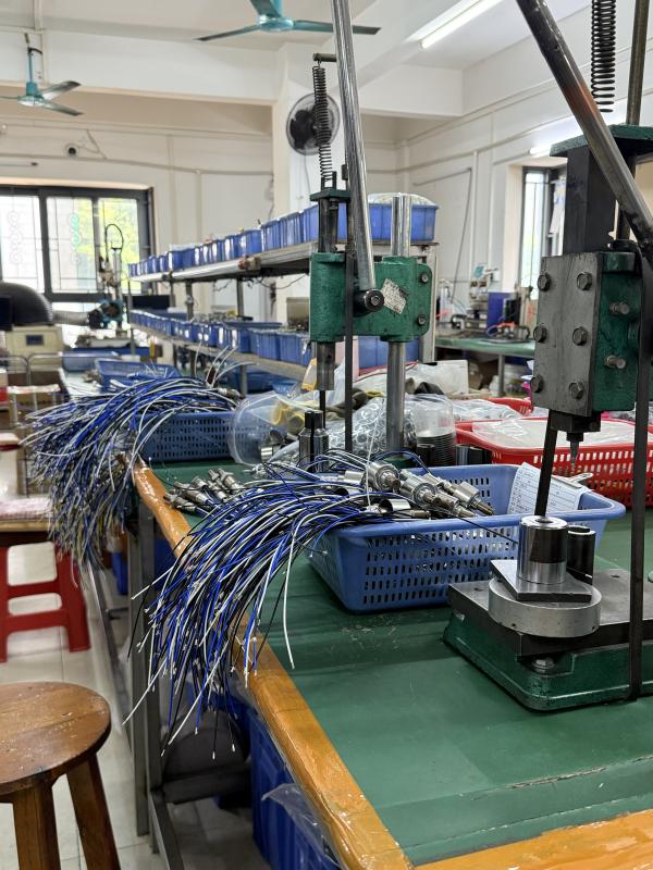 Verified China supplier - Guangzhou Zhuyou Auto Parts Co., Ltd.
