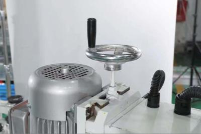 China Máquina de trituração de vidro quadrado redondo oval com velocidade de rotação de vidro 0,5-4,5 r/min à venda
