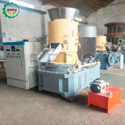 China Máquina de prensagem de pellets de madeira personalizada à venda