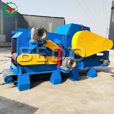 China 25-30 toneladas/h Maquina de trituración de madera forestal 18000 kg Peso 380V Tensión en venta