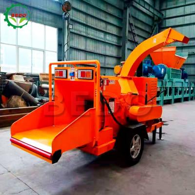 China Máquina de trituração de madeira de jardim autoalimentação 3200*1300*1850mm à venda