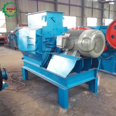 China Electric Wood Sawdust Machine 380V Sawdust Making Machine Large Capacity for sale