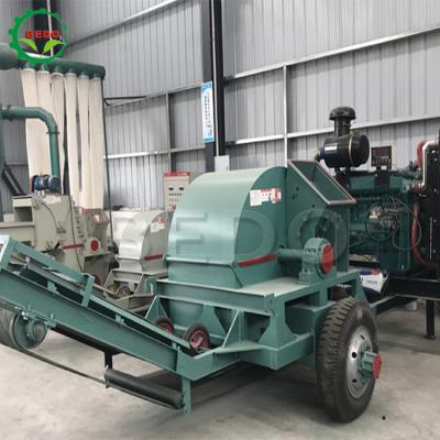 China 380V Portable Wood Sawdust Making Machine For Industrial for sale