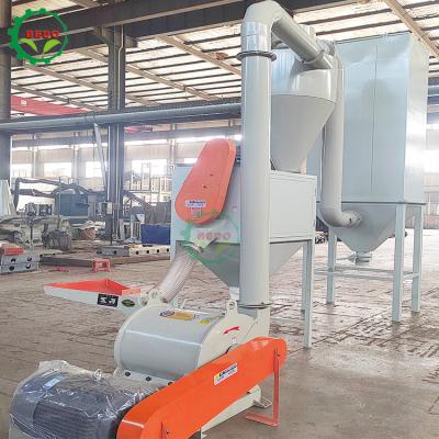 China 3000rpm 2600kg Herb Sawdust Wood Flour Making Machine 380V for sale