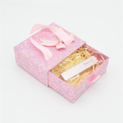 China Small Perfume 3mm Cosmetic Packaging Box With Ribbon Handle ALLICO for sale