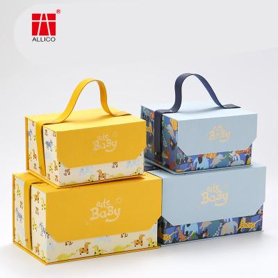 China Hot Stamping Perfume Cardboard Gift Boxes , Carry Handle ALLICO 20cm Gift Box for sale