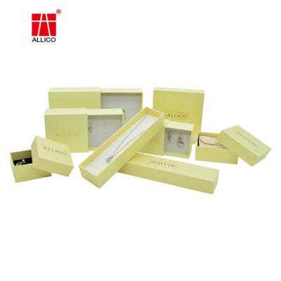 Китай Зеленые серьги ожерелья подарочной коробки ювелирных изделий картона используют сертификаты SGS продается