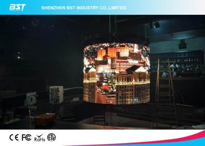 China 3 en 1 pantalla de vídeo llevada curvada interior P5 a todo color SMD2121 de 32 x 32 pixeles para el club nocturno en venta