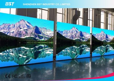 China User Friendly Control Front Service LED Display For Mobile Media / Shopping Mall for sale