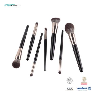 China Haar-Make-upbürsten-Satz Aluminiujm-Zwinge Soem-ODM 7pcs synthetische zu verkaufen