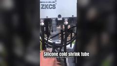 Qualité fiable Fabrique directe 21KV / M / 9.0Mpa Tuyau de rétrécissement à froid en silicone gris