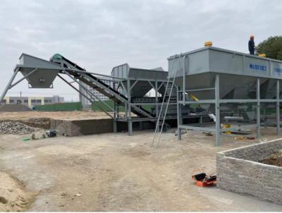 China Skirt Belt Mobile Water Stabilized Mixing Facility With Horizontal Cement Silo en venta