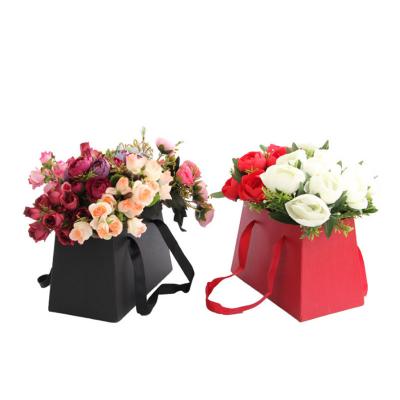 China FSC Certificate Romantic Printed Paper Shopping Bag , Flower Packaging Boxes for sale