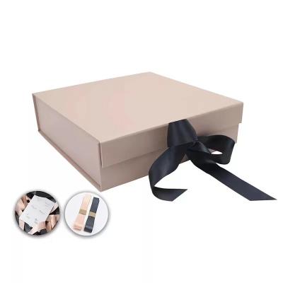 China 2mm Paperboard Magnetic Closure Gift Box for sale