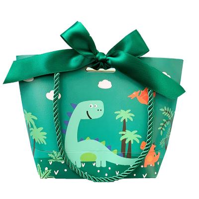 China Green Art Paper Printed Paper Shopping Bag With Ribbon Handle Rope For Gift Package for sale