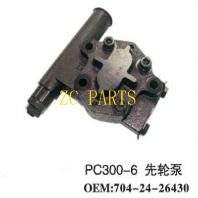 China Piloto hidráulico Pump de Gear Pump Assy 704-24-26430 del excavador PC300-6 en venta